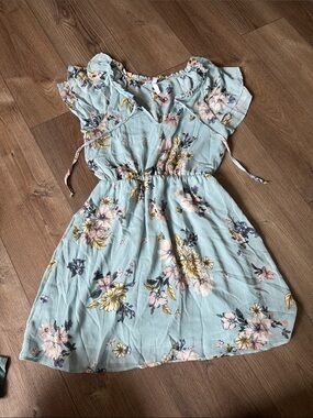 Xhilaration Light Blue Floral Ruffle Sleeve Mini Dress